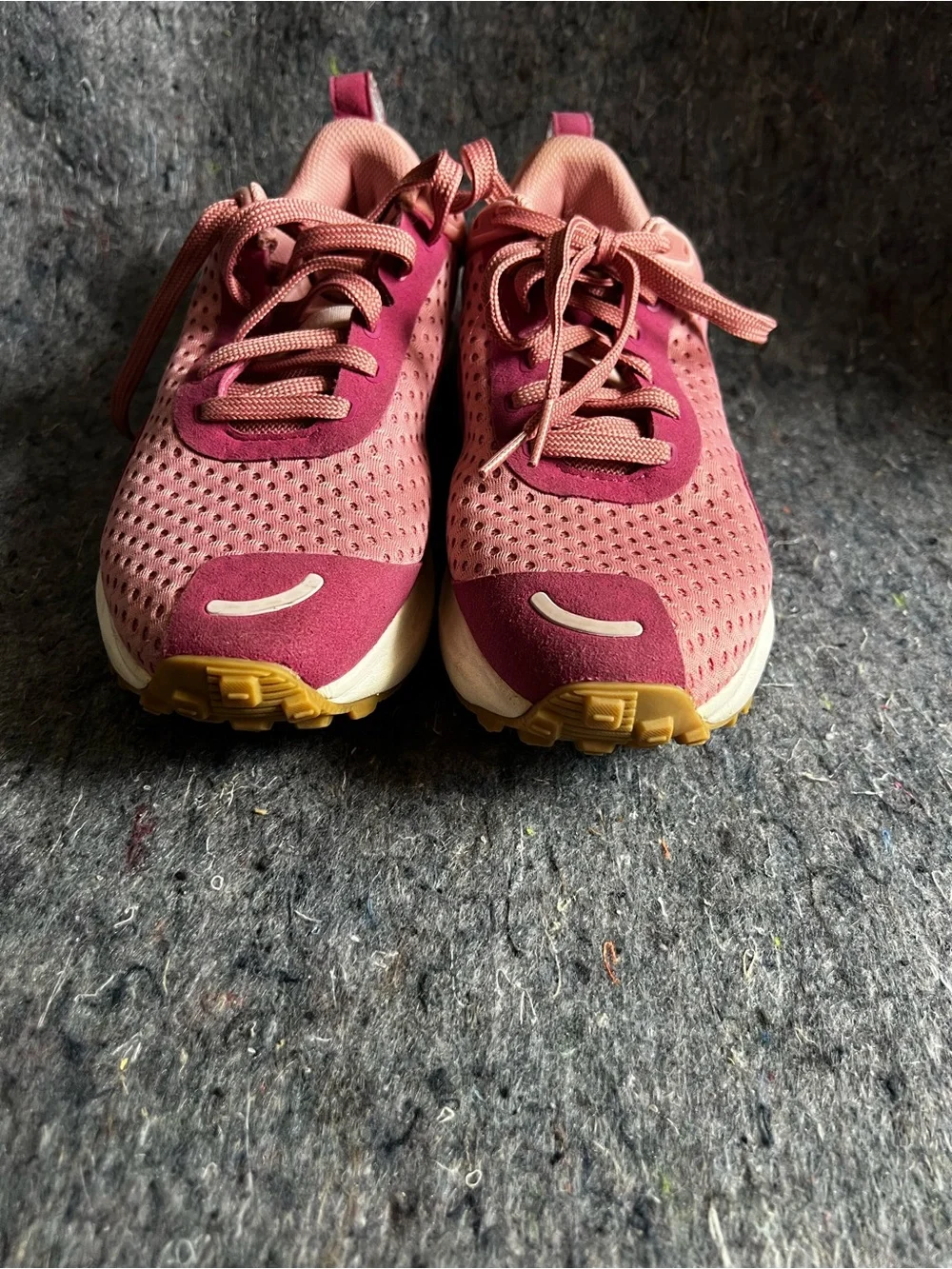 Pink Women's Everywhere sneakers